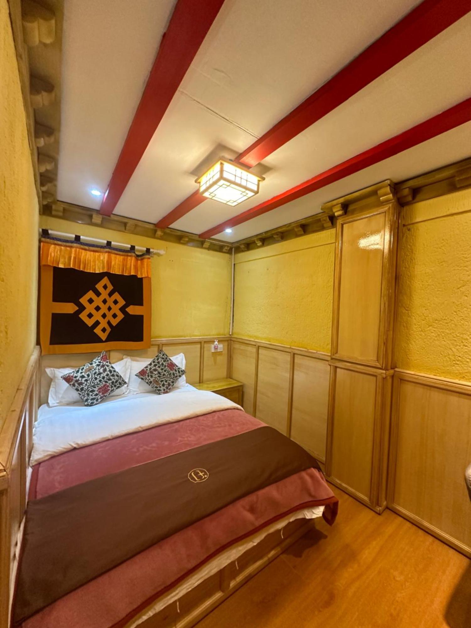 שנגרי - לה Yi'S Hostel מראה חיצוני תמונה