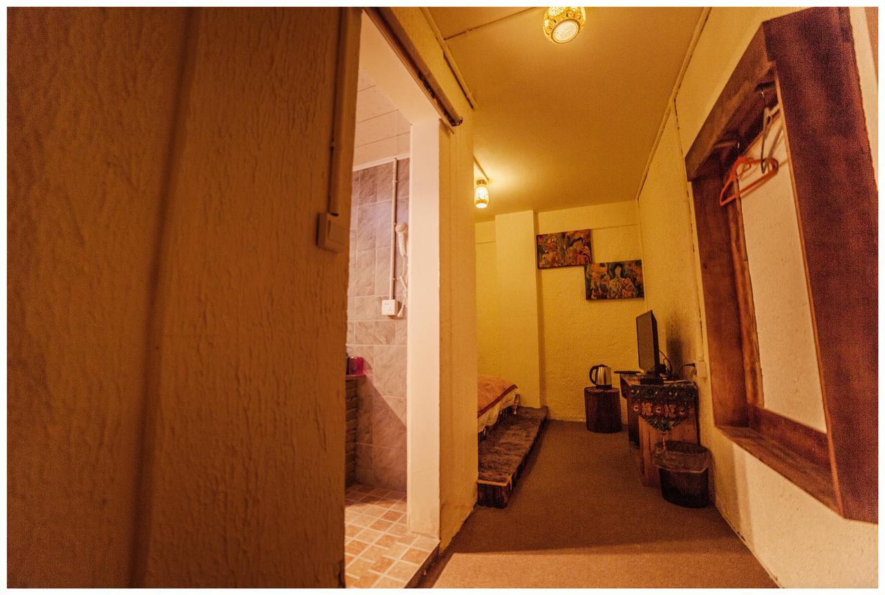 שנגרי - לה Yi'S Hostel מראה חיצוני תמונה